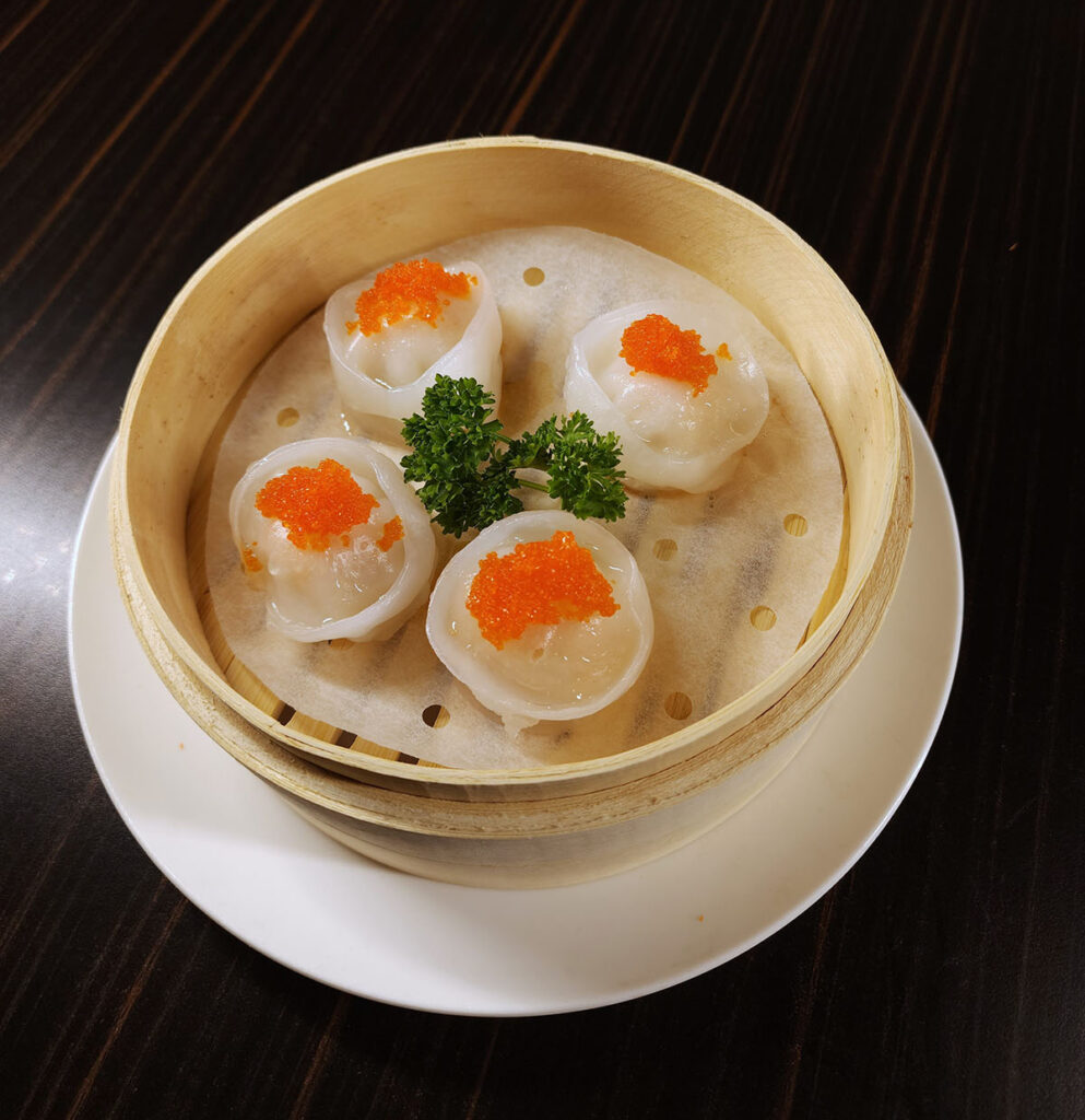 A10 Steamed scallop dumplings (4pcs)