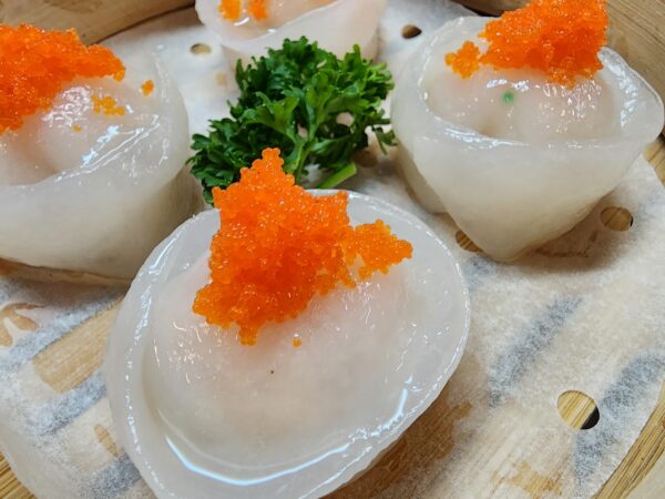 A10 Steamed scallop dumplings (4pcs)