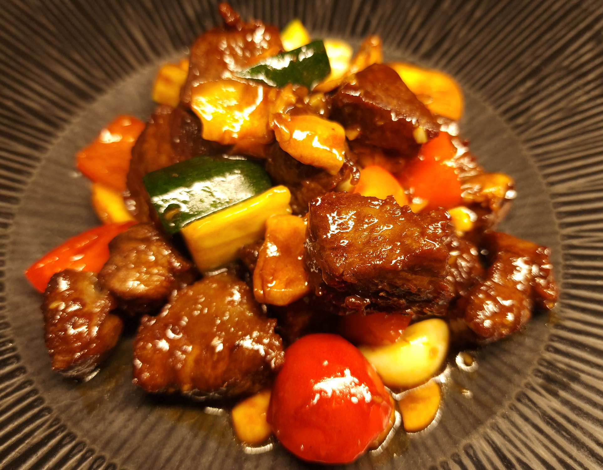 B3 Signature MB8-9 Wagyu beef wok tossed with garlic and premium dark soy (GF)