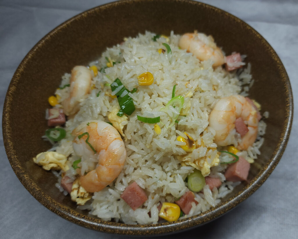 C2 Fried rice with king prawns, minced BBQ pork and egg (GF) (V)