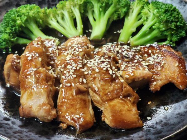 B14 Pan-fried chicken thigh with teriyaki honey sauce