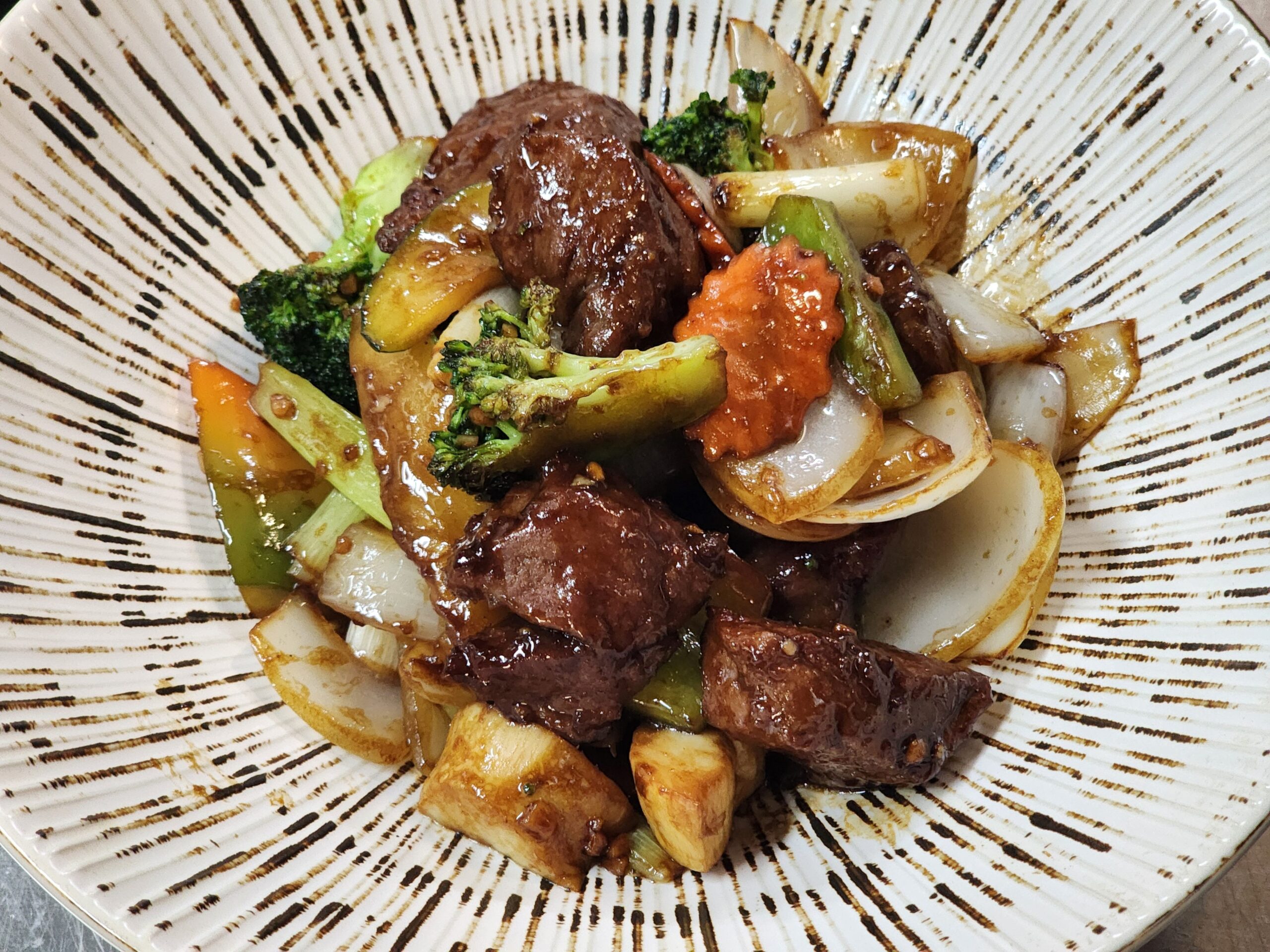 B3 Signature MB8-9 Wagyu beef wok tossed with garlic and premium dark soy (GF)