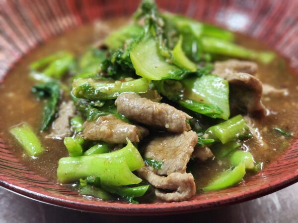 Sauteed Beef fillet with Asian broccoli in Sha-cha sauce