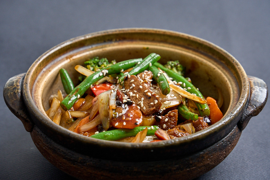Chili Sichuan black bean sauce braised duck breast & minced pork in clay pot